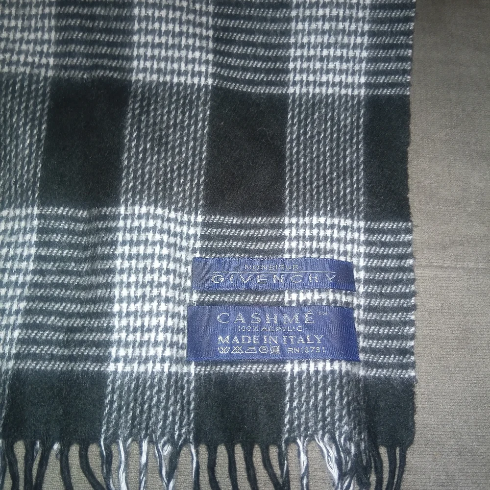 Authentic GIVENCHY Black White Plaid Check Cashme'Scarf Fringe Made In Italy